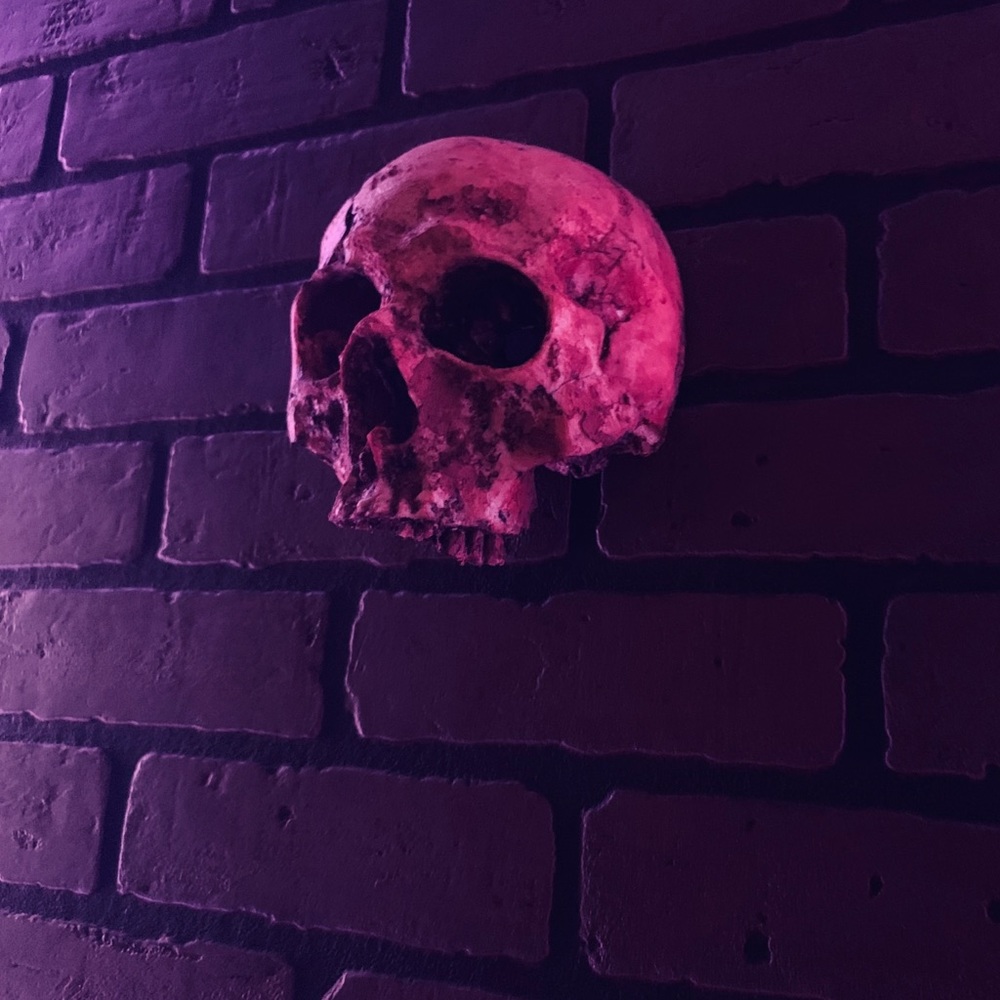 Meet your Posher, Hax